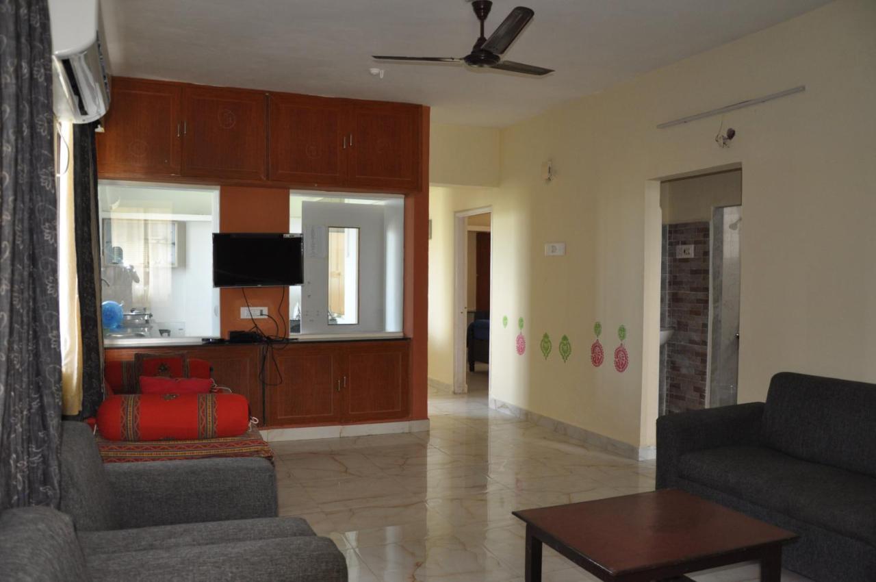 Haritha Apartments, Helpful Staff, Near Bus & Railway Station, Geyser, Tv, Best Priced Family-Only Apartments In Tirupati, Big Families, Groups Welcome Exterior photo